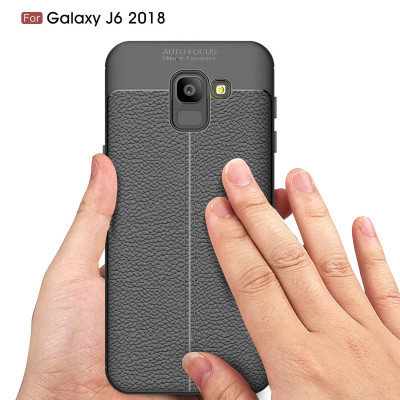 Силиконови гърбове Силиконови гърбове за Samsung Луксозен силиконов гръб ТПУ кожа дизайн за Samsung Galaxy J6 2018 J600F черен